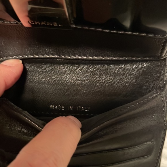 Authentic Chanel patten leather wallet - Picture 15 of 16